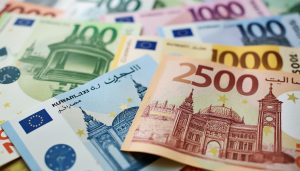 découvrez le salaire moyen au koweït converti en euros. cette guide vous offre un aperçu des revenus au koweït, des secteurs clés et des différences salariales, vous aidant à mieux comprendre la rémunération dans ce pays du golfe.